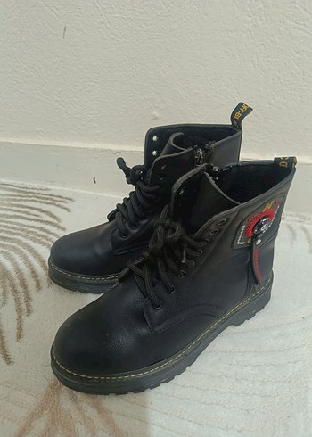 Nakışlı Siyah Yüksek Topuklu Punk Botlar - Görsel 4