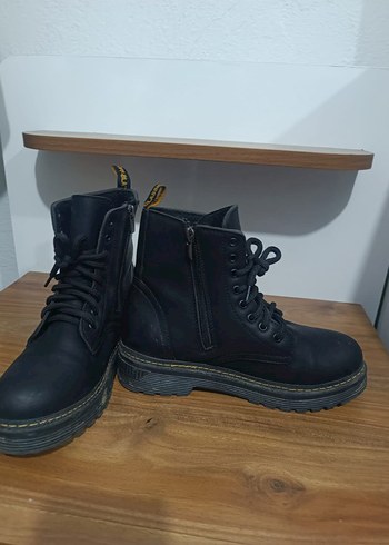 Nakışlı Siyah Yüksek Topuklu Punk Botlar - Görsel 2