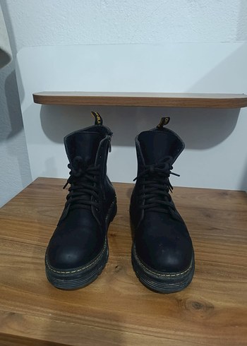 Nakışlı Siyah Yüksek Topuklu Punk Botlar - Görsel 3