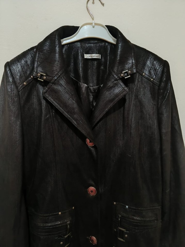 Düğmeli Uzun Kahverengi Deri Kadın Kaban - Görsel 4