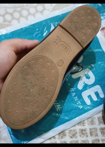 Kız Çocuk Siyah Tokalı Rugan Babet Ayakkabı - Görsel 2