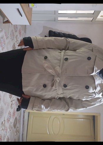 Bej Düğmeli Trençkot - Görsel 3