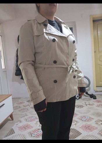 Bej Düğmeli Trençkot - Görsel 4