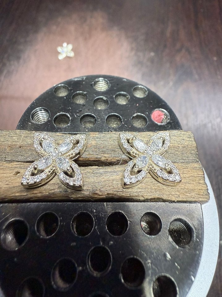 14K Altın 4 Yaprak Markiz Küpe - Görsel 5