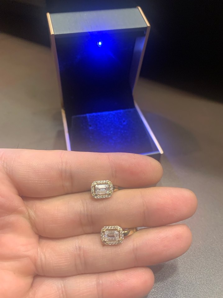 14K Altın Baget J Küpe - Görsel 3