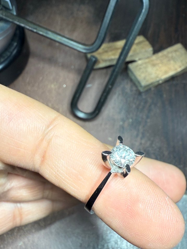 14K Atın Badem Tırnak Tektaş Yüzük - Görsel 3