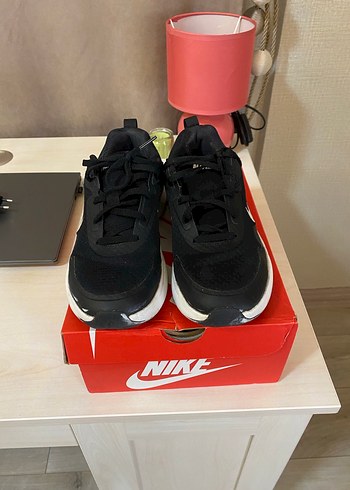 Nike Kadın Spor Ayakkabı - Görsel 2