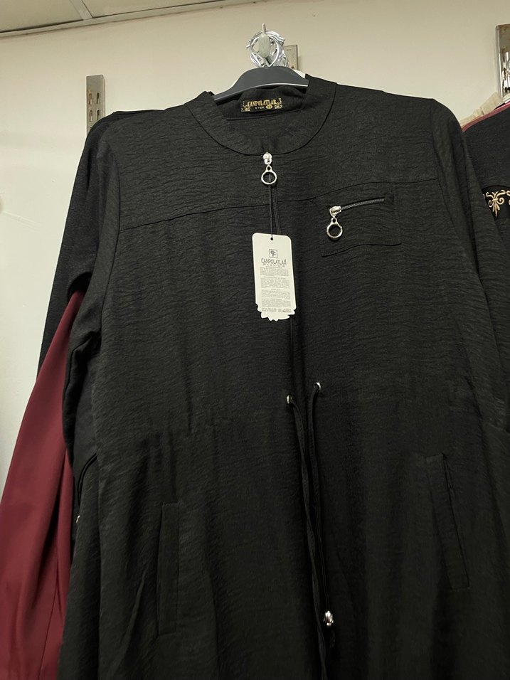 Gri Uzun Kollu Fermuarlı Nakışlı Kadın Kazak - Görsel 3