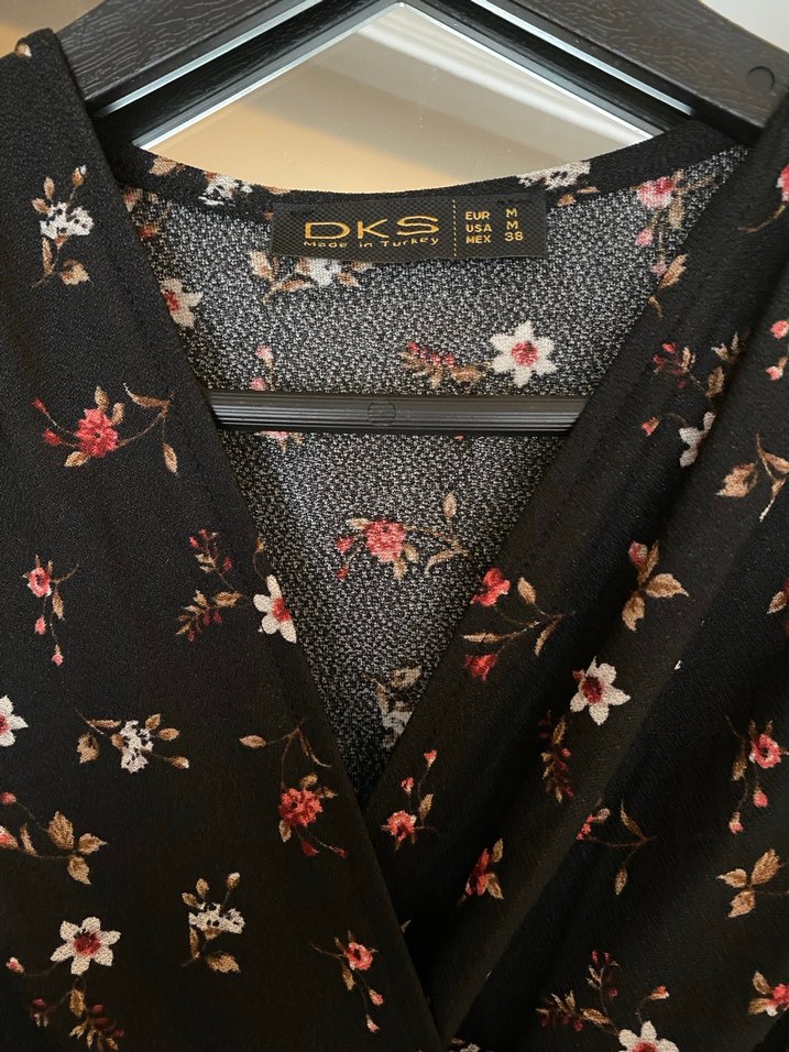 Siyah Çiçek Desenli Uzun Kollu Midi Elbise - Görsel 3
