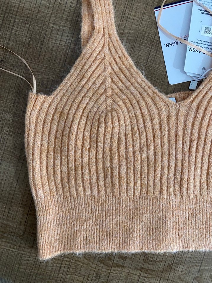 Bej İnce Örgü Kolsuz Kadın crop - Görsel 2