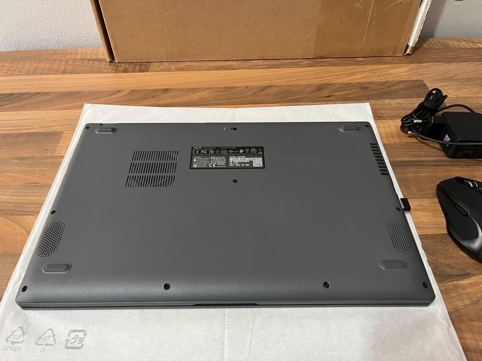 Gri Asus Laptop ve Preo Kablosuz Mouse - Görsel 2