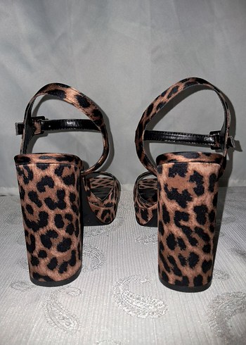 Zara Leopar Desenli Topuklu Ayakkabı - Görsel 2