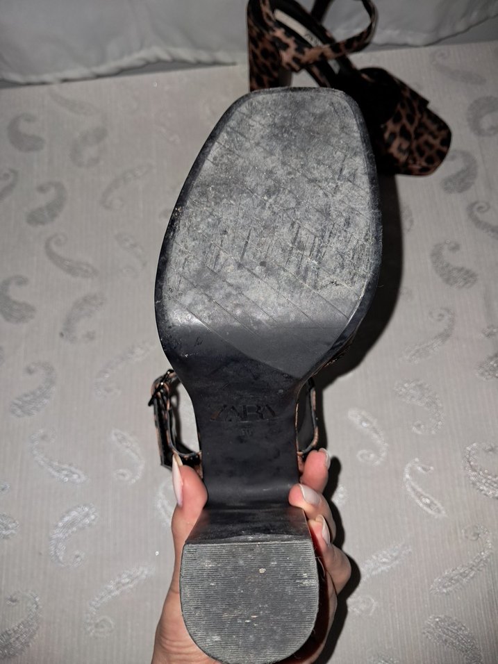 Zara Leopar Desenli Topuklu Ayakkabı - Görsel 5