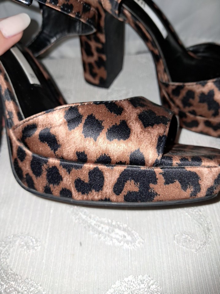 Zara Leopar Desenli Topuklu Ayakkabı - Görsel 3