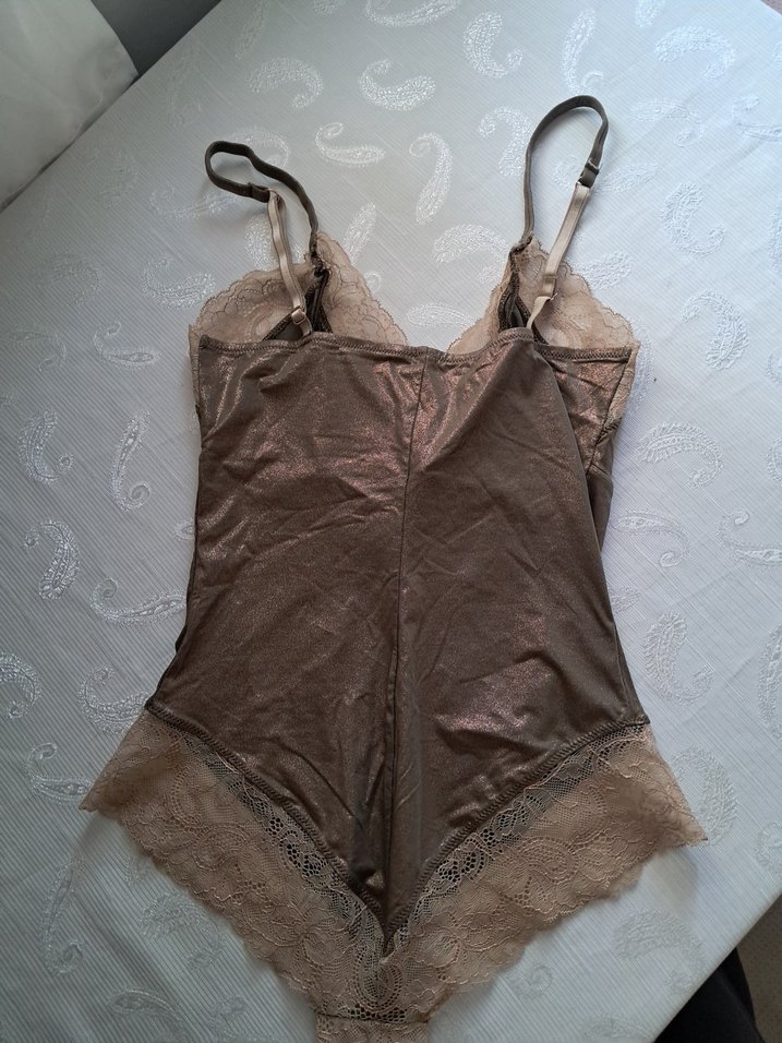 Parıltılı body - Görsel 2