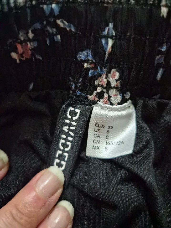 Çiçek Desenli Siyah Midi Etek - Görsel 2