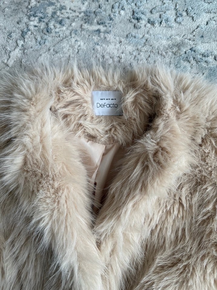 Bej Kadın Suni Kürk Ceket - Görsel 4