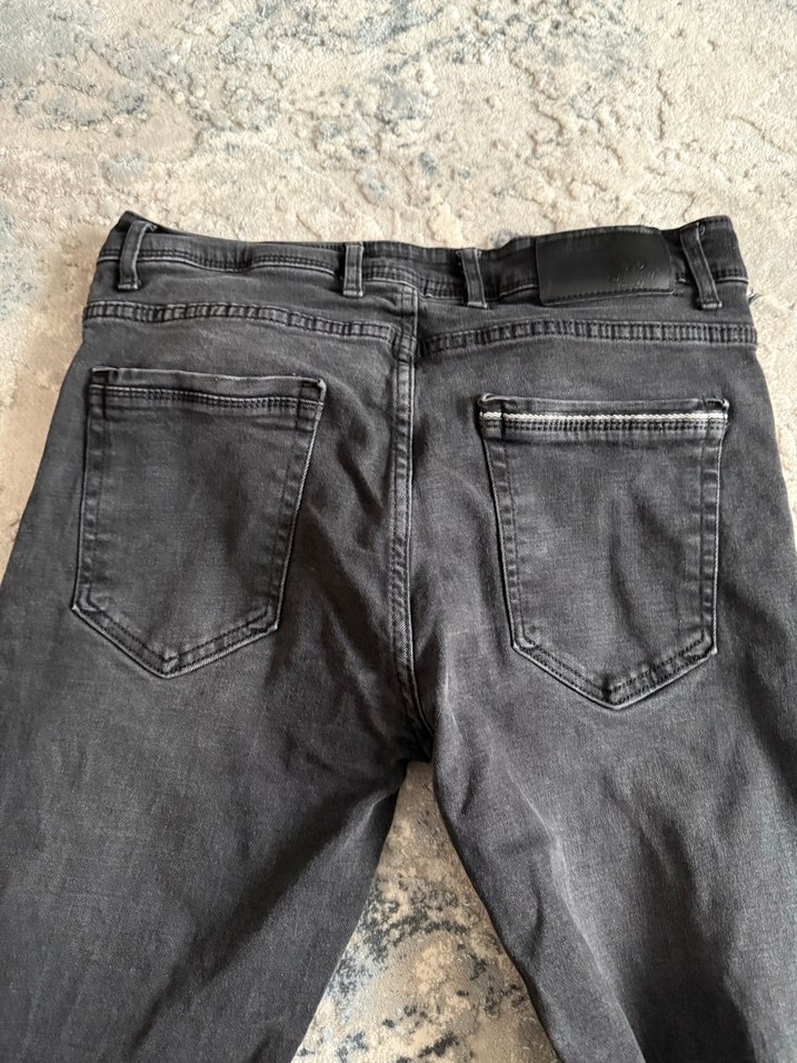 Gri Erkek Denim Pantolon, Kemer Detaylı - Görsel 2