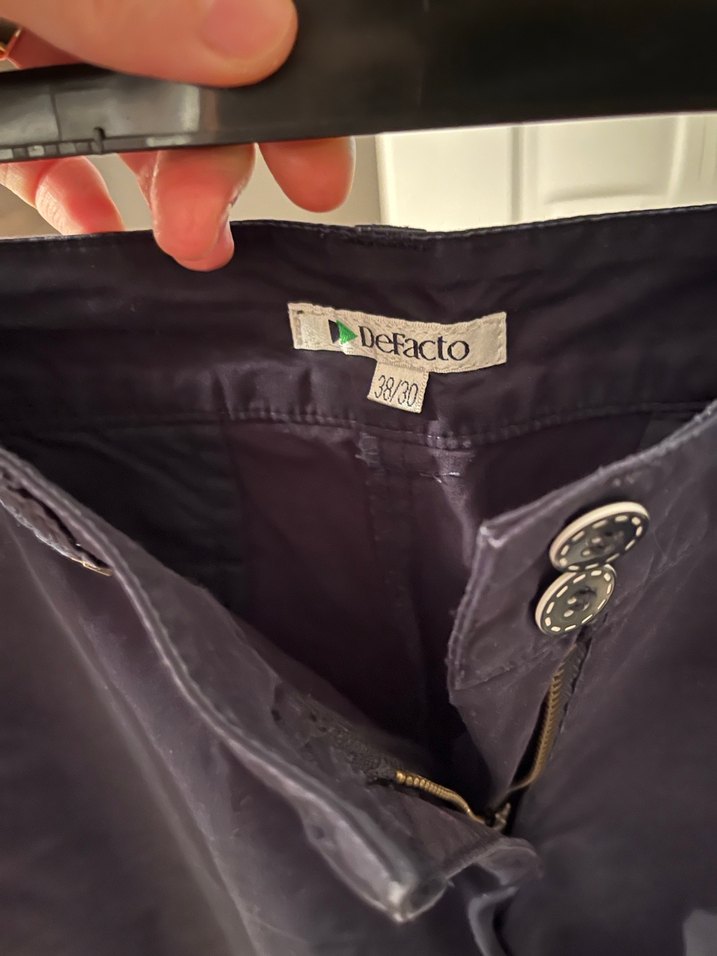 Kadın Siyah Keten Kemerli Bermuda Şort - Görsel 2