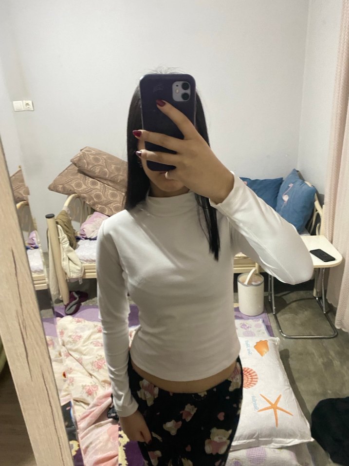 Beyaz Yüksek Yakalı Pamuklu Kadın Bluz - Görsel 2