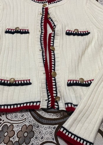 Nakışlı Beyaz Triko Kadın Hırka - Görsel 3