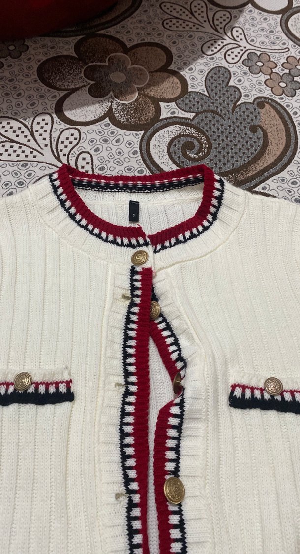 Nakışlı Beyaz Triko Kadın Hırka - Görsel 2