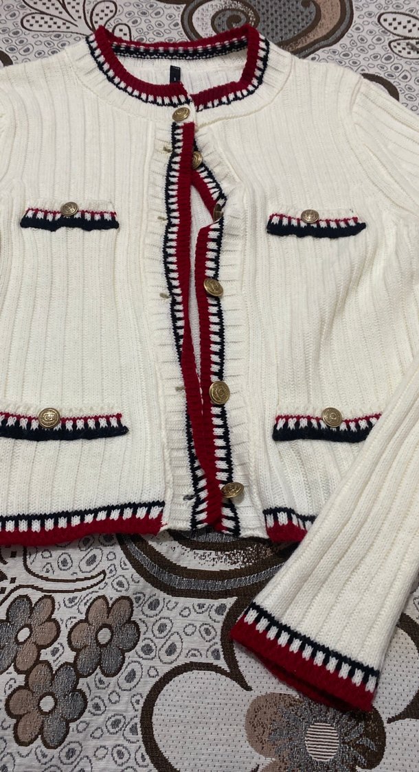 Nakışlı Beyaz Triko Kadın Hırka - Görsel 3