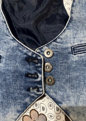 Düğmeli Kolsuz Mavi Denim Yelek - Görsel 2