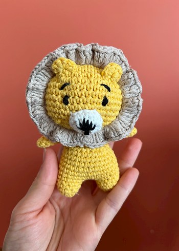 Sarı Renkli Amigurumi El Örgüsü Aslan Peluş Oyuncak - Görsel 2