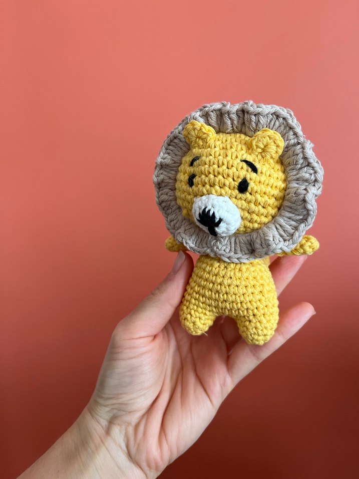 Sarı Renkli Amigurumi El Örgüsü Aslan Peluş Oyuncak - Görsel 3