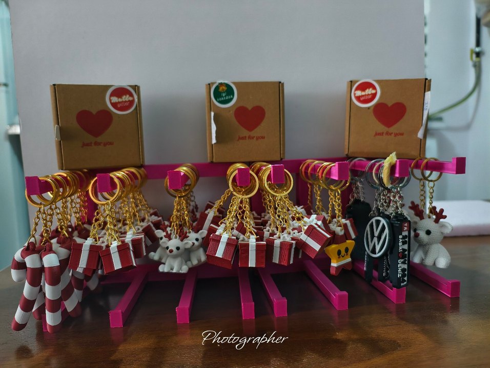 Küçük Kırmızı Beyaz Kurdeleli Hediye Kutuları - Görsel 3