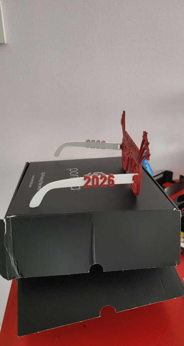 Yeni yıl 2026 Kırmızı Avant-Garde kadın erkek gözlüğü - Görsel 4