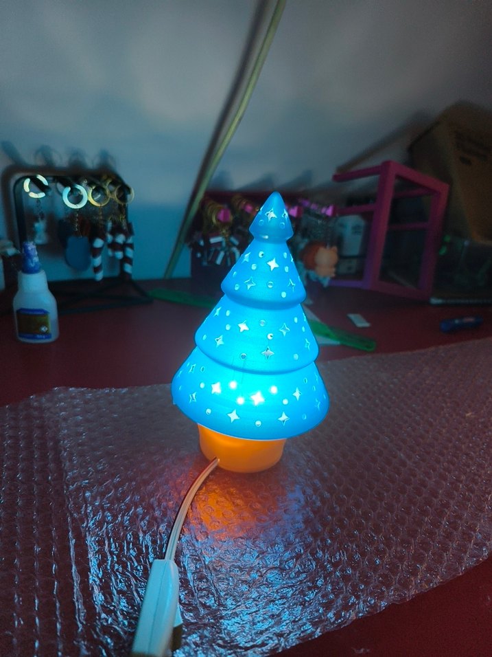 Mavi Renkli Yıldız Desenli Ağaç Şeklinde Mumluk - Görsel 4