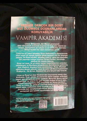 Vampir Akademisi - Richelle Mead - Görsel 3