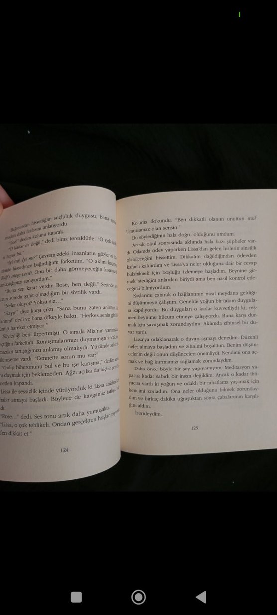 Vampir Akademisi - Richelle Mead - Görsel 2