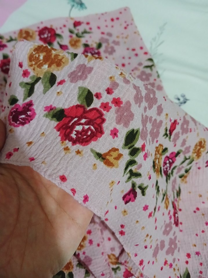 Pembe Çiçek Desenli Fırfırlı Kadın  pamuk eşarp - Görsel 4