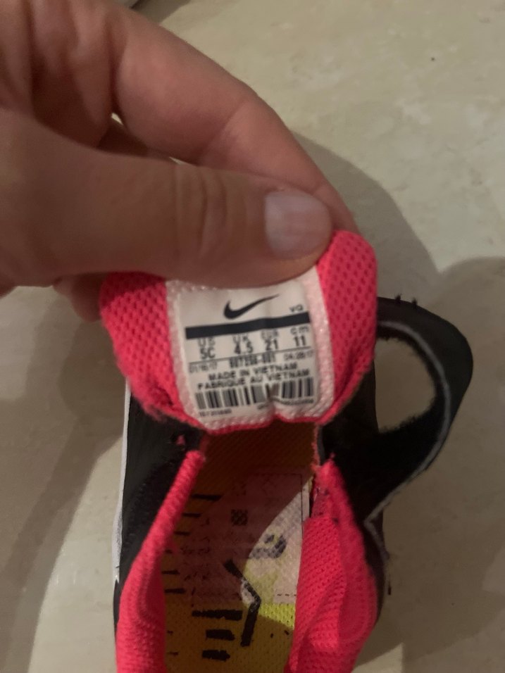 Kız Çocuk Siyah-Pembe Nike Spor Ayakkabı - Görsel 3