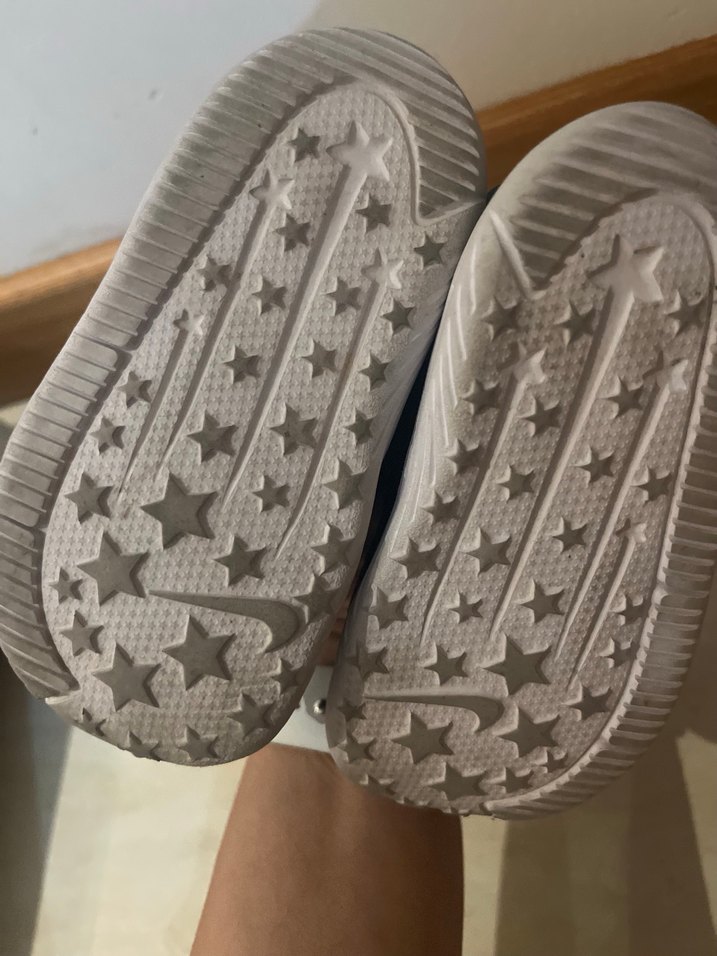 Kız Çocuk Siyah-Pembe Nike Spor Ayakkabı - Görsel 4