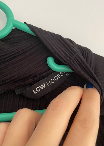 Siyah Uzun Elbise Yüksek Yakalı - Görsel 3