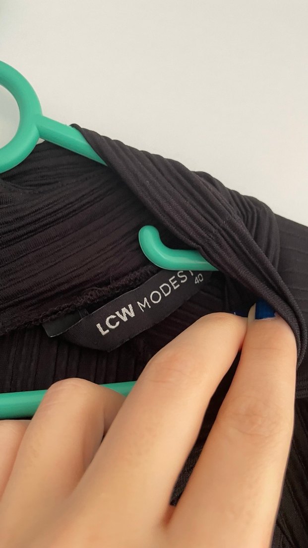 Siyah Uzun Elbise Yüksek Yakalı - Görsel 3