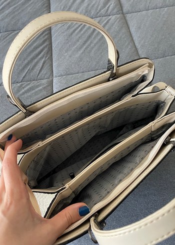 Beyaz Deri Yılan Desenli Kadın Çanta - Görsel 2