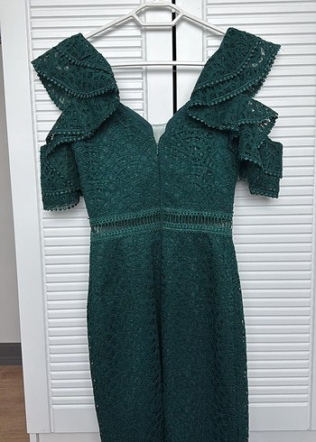 Dantel Detaylı Yeşil V Yaka Uzun Elbise - Görsel 2