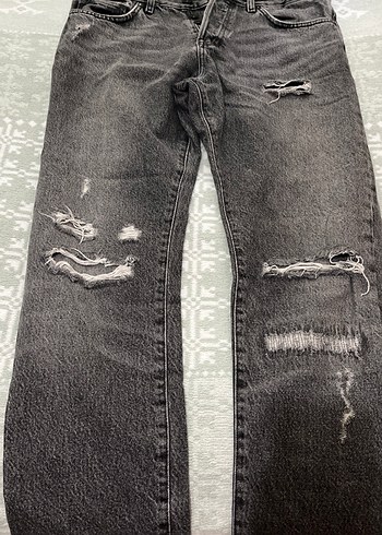 Gri Yırtık Bol Kesim Kadın Denim Pantolon - Görsel 3