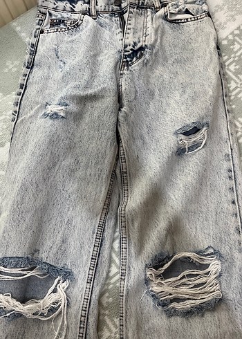 Gri Kadın Salaş Yırtık Denim Pantolon - Görsel 3