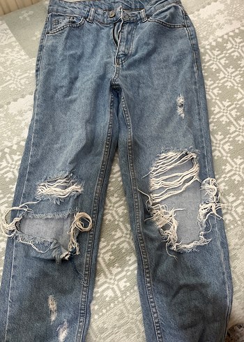 Kadın Gri Mavi Rahat Kesim Yırtık Kot Pantolon - Görsel 3