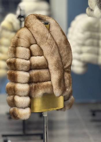 Bej Kısa Suni Kürk Detaylı Kadın Mont - Görsel 2