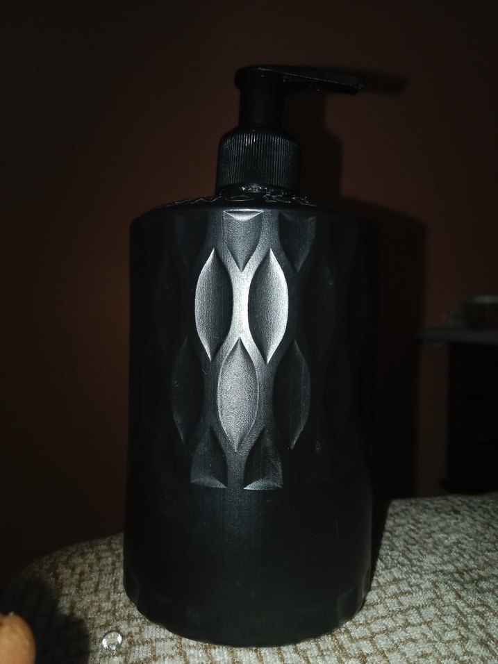 Siyah desenli pompalı sabunluk - Görsel 2