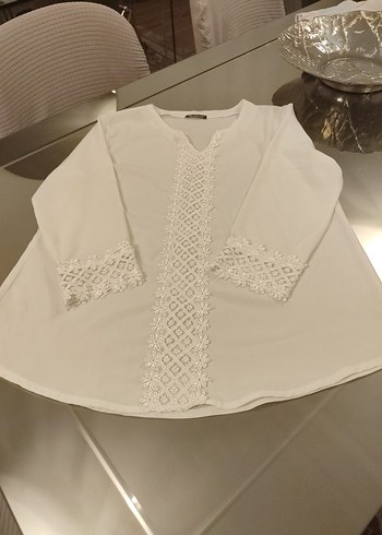 Dantel detaylı güpür bluz - Görsel 6