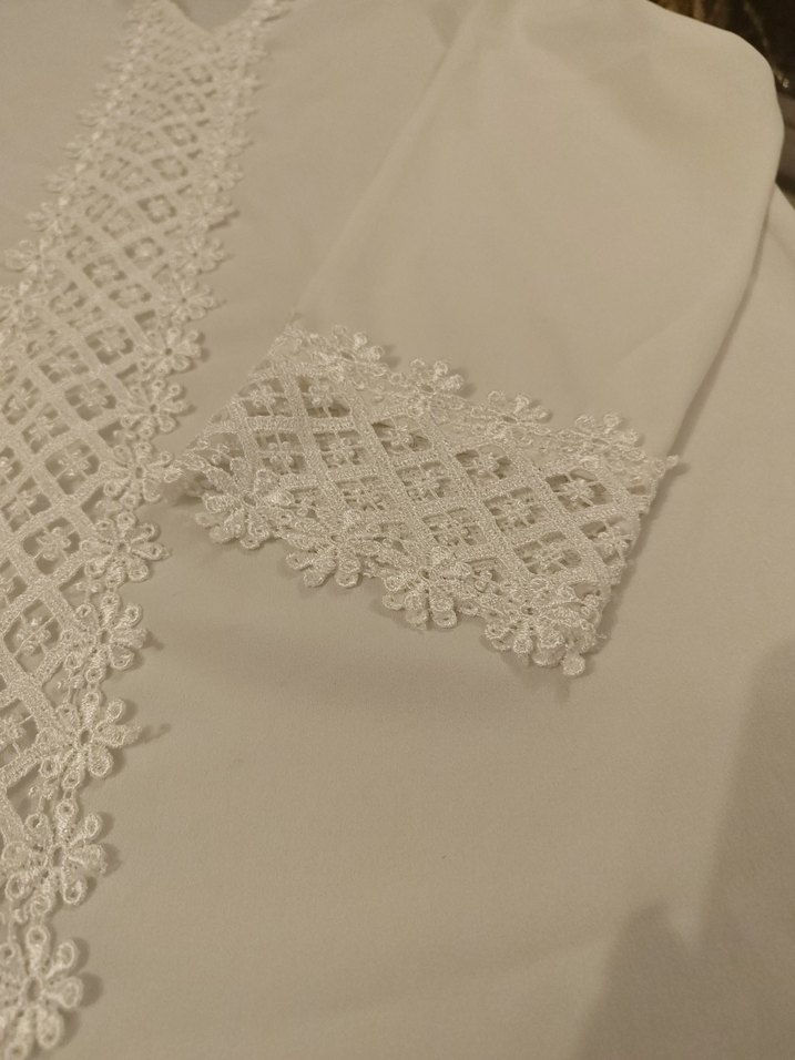 Dantel detaylı güpür bluz - Görsel 5