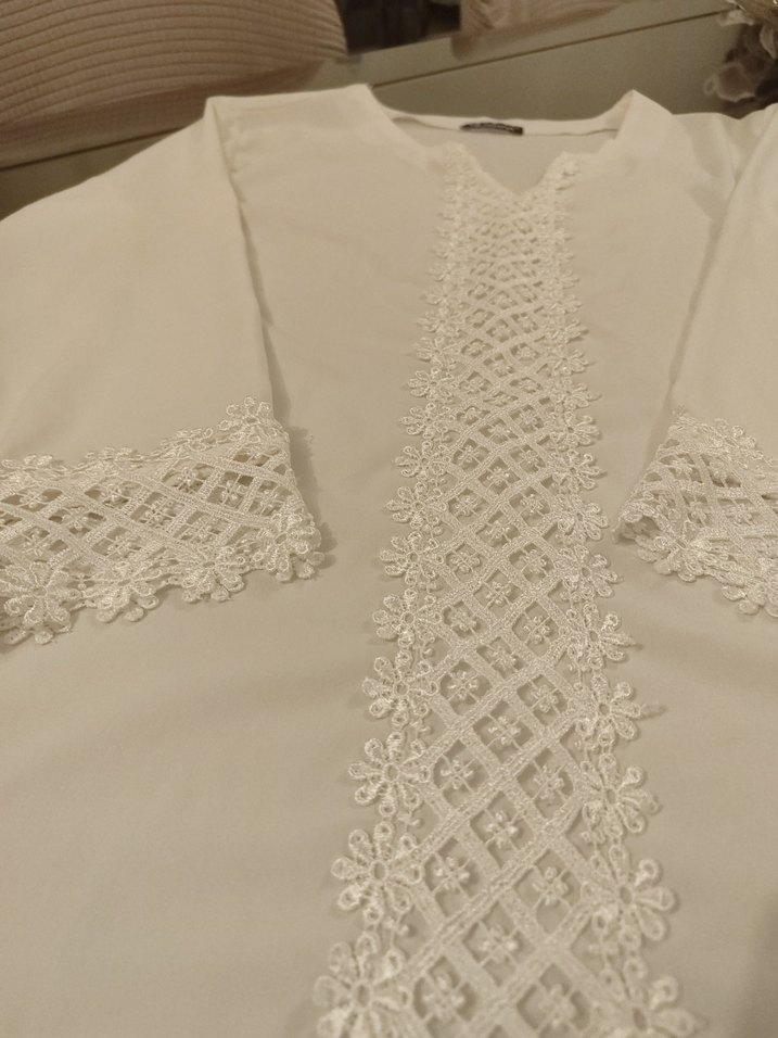 Dantel detaylı güpür bluz - Görsel 2